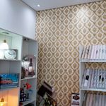 Papel-de-Parede-Dourado-Arabesco-Decoratto-Aplicado-no-Quarto
