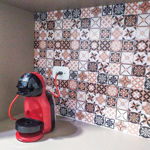 Papel De Parede Adesivo Azulejo Cozinha Vintage Português Marrom e Bege - Medidas: 48 x 300 cm