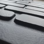 Placa-3D-Adesiva-Tijolo-Preto-50-x-50-Detalhes-de-moldagem