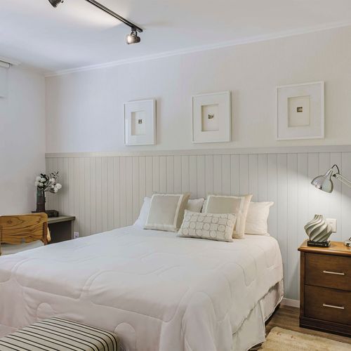 Kit Com 35 Painel De Parede Efeito Lambri Shiplap Pvc Grey 120 Cm + 3 Trilhos De Acabamento